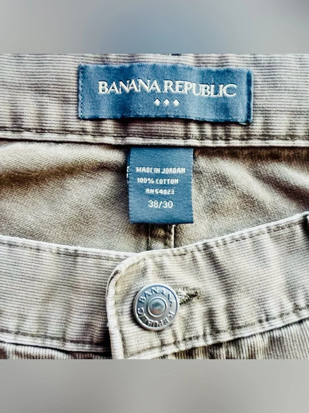 Banana Republic Men’s Distressed Brown Jeans